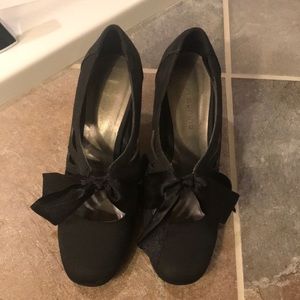 Size 7 black heels with ribbon